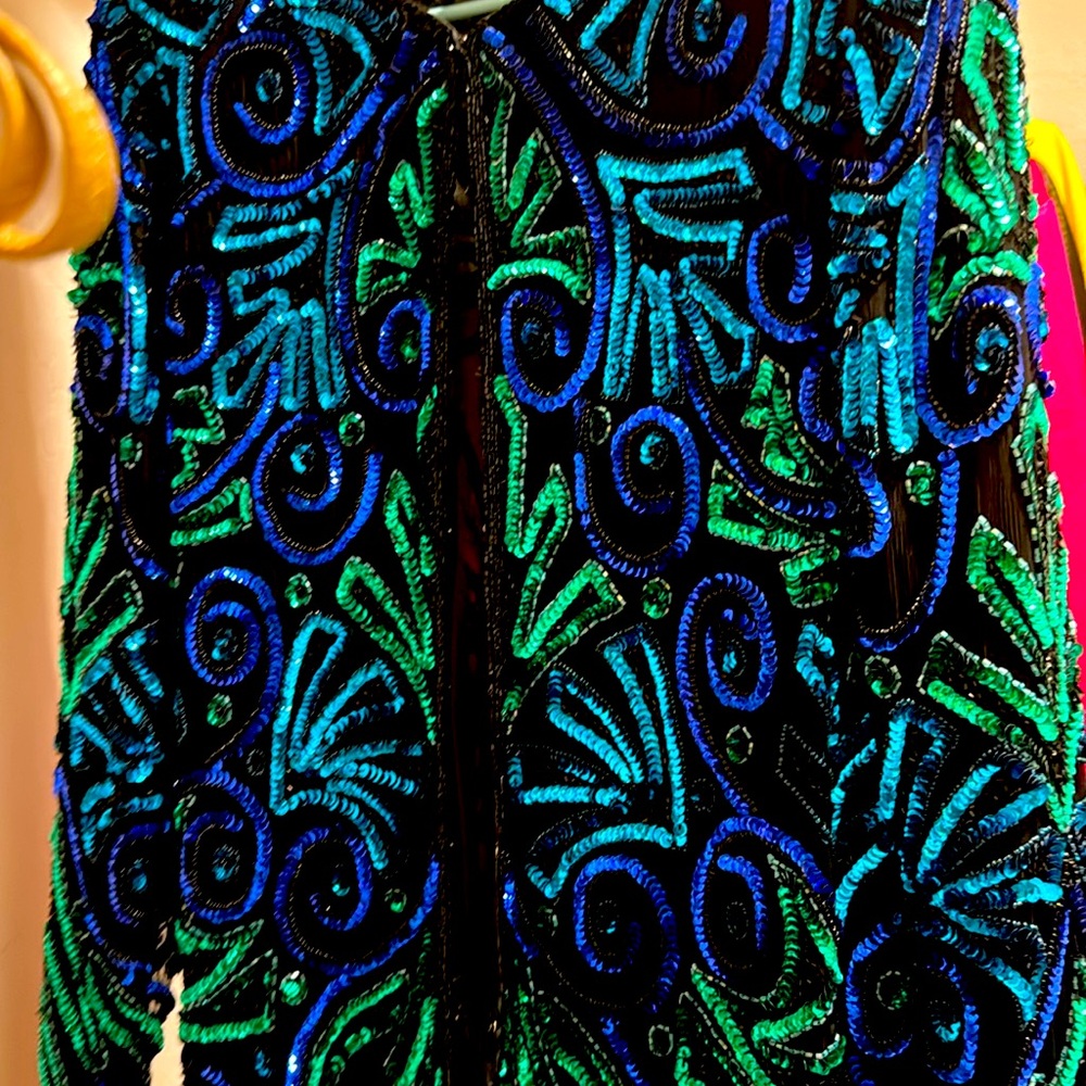 Size large sequin top